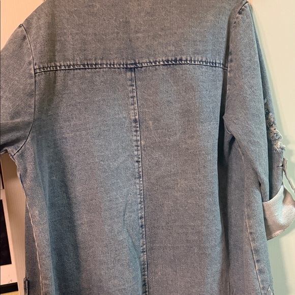 Floral Embellished Denim Jacket - Picture 5 of 8